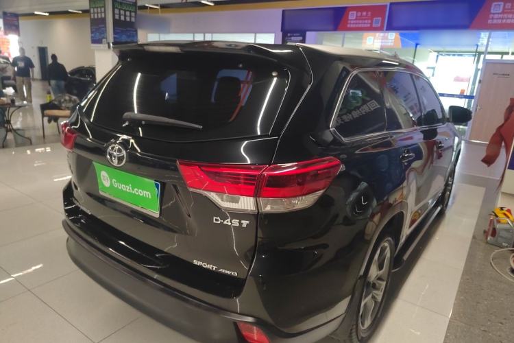 Used Toyota Highlander 2018 2.0T Four-Wheel Drive Prestige Version 7 Seats China V Emission Standard Rear Right 45 Deg