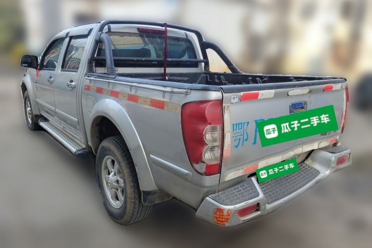 Used Great Wall Wingle 5 2013 2.0T European Version Two-Wheel Drive Elite Edition 6MT Big Double Cab GW4D20B