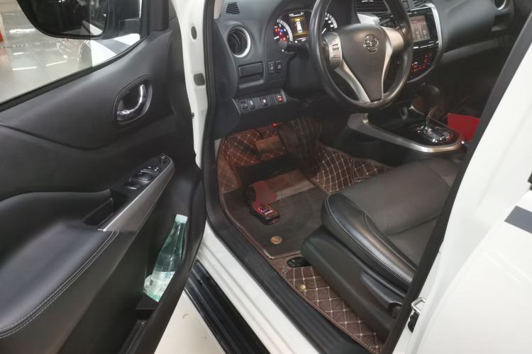 Used Nissan Terra 2020 2.5L XL Upper Automatic Two-Wheel Drive Luxury Edition
