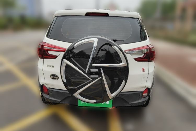 Used BYD Yuan 2017 1.5L Manual with Panoramic Sunroof
