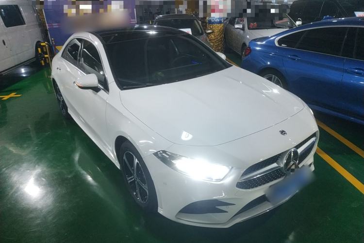 Used Mercedes-Benz A-Class 2022 Revised Version A 200 L Sport Sedan Fashionable Style