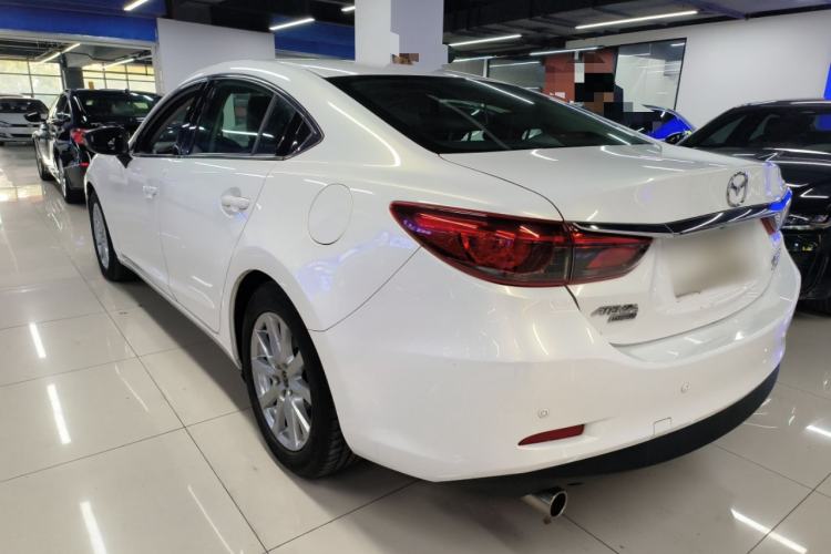 Used Mazda Atenza 2017 2.0L Blue Sky Luxury Edition
