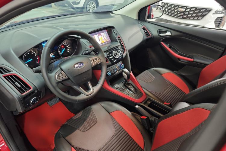 Used Ford Focus 2020 Hatchback Classic 1.5L Automatic Trendy Model Interior 1