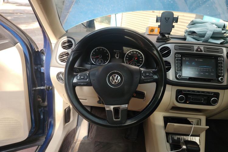 Used Volkswagen Tiguan 2010 2.0 TSI Automatic All-Wheel-Drive Elite Edition