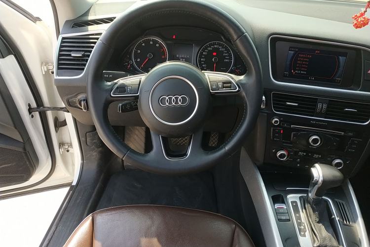 Used Audi Q5 2015 40 TFSI Technology Edition
