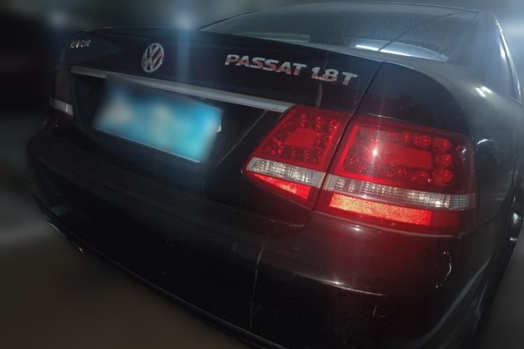 Used Volkswagen Passat 2011 1.8T Automatic Luxury Model