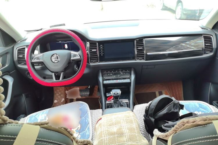 Used Skoda Kodiaq 2020 TSI330 5-Seat Two-Wheel Drive Deluxe Enjoyment Edition Center Console