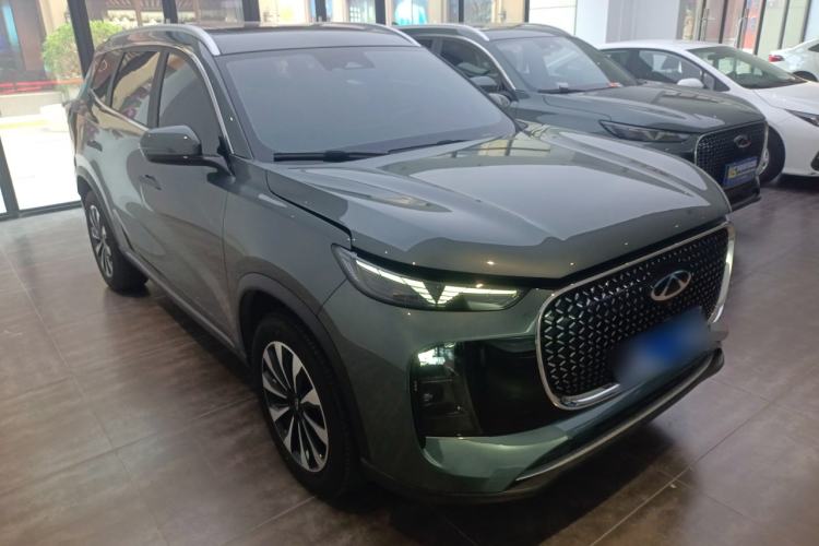 Used Chery Tiggo 8 PLUS 2025 290TGDI DCT Prestige 5-Seater Front Right 45 Deg