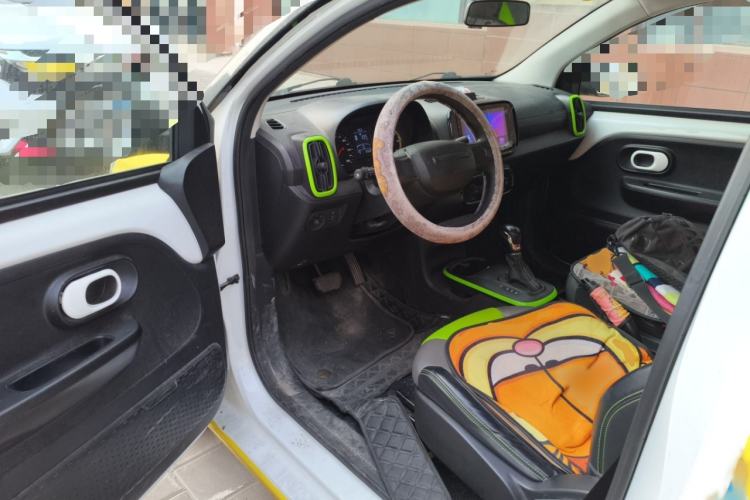 Used Roewe Clever 2021 302 km New Four-Seater Super-Efficient Version