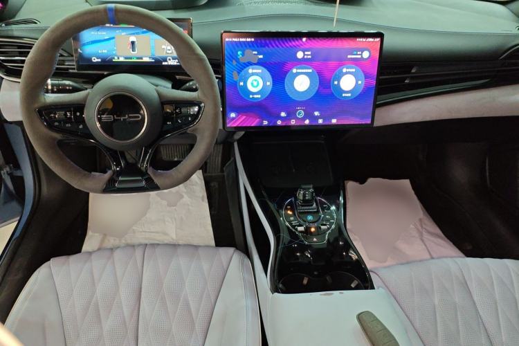 Used BYD Seal 2022 650 km All-Wheel-Drive Performance Version