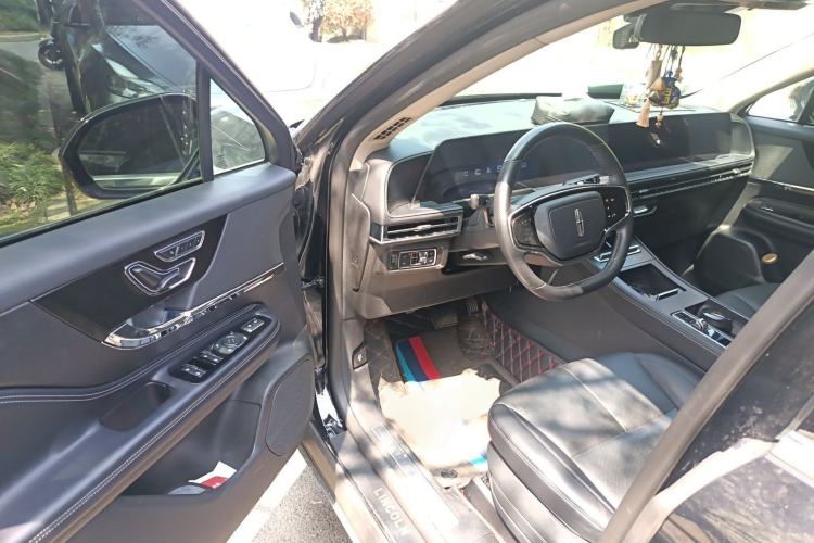 Used Lincoln Corsair 2023 2.0T Two-Wheel-Drive Luxury Edition
