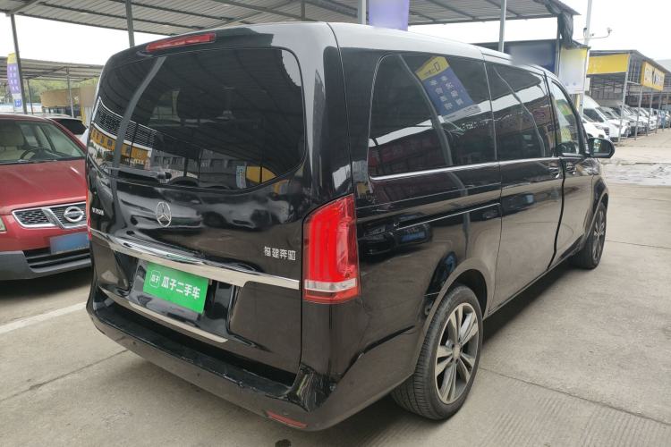 Used Mercedes-Benz V-Class 2016 V 260 Avantgarde Edition
