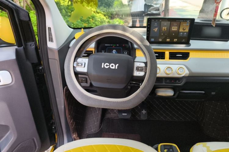 Used Chery QQ Ice Cream 2022 170km Sundae Phosphate Lithium-Ion