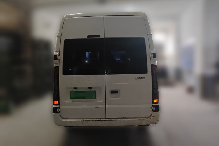 Used JMC Fushun 2022 2.0T Manual Multi-Function Passenger Vehicle Short Wheelbase Mid-Height Roof 6-Seater Rear