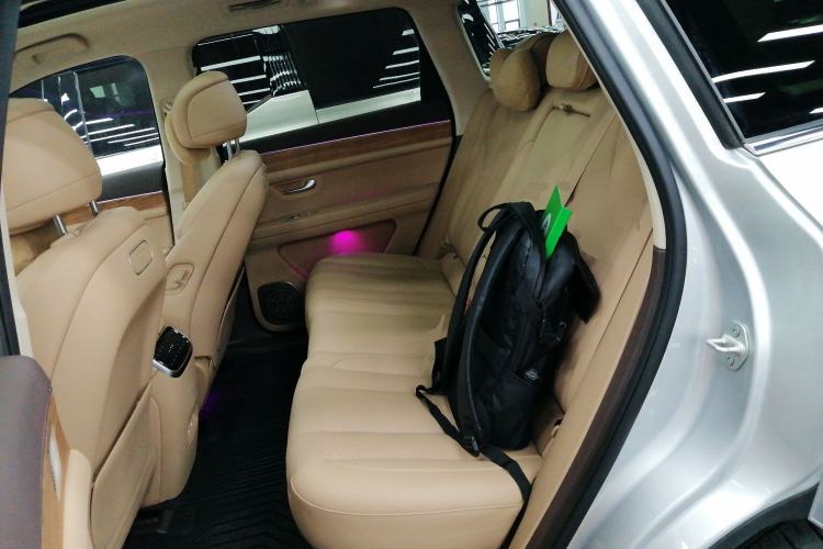 Used Hima AITO M7 2024 1.5T Intelligent Drive 4WD Ultra Version 5 Seats
