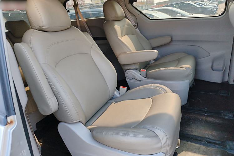 Used SAIC MAXUS G10 2014 2.0T Automatic Elite Edition