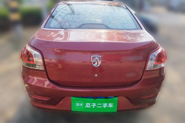 Used Baojun 630 2013 1.5L automatic comfort version Rear
