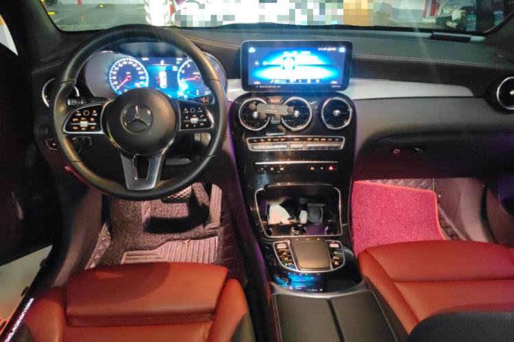 Used Mercedes-Benz GLC Coupe 2023 GLC 260 4MATIC Coupe SUV Center Console