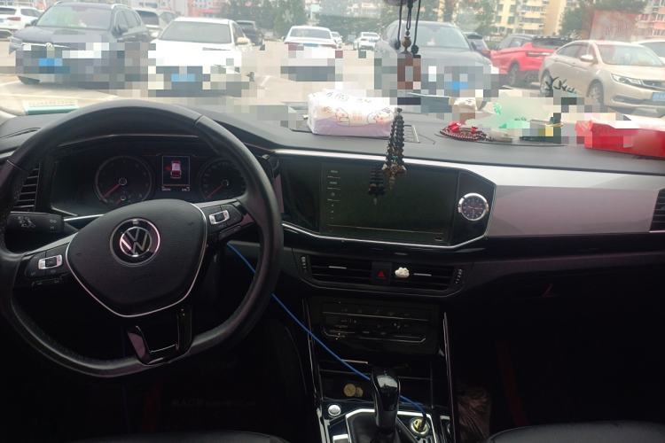 Used Volkswagen Tayron 2020 330TSI Two-Wheel Drive Luxury Smart Connectivity Version Center Console