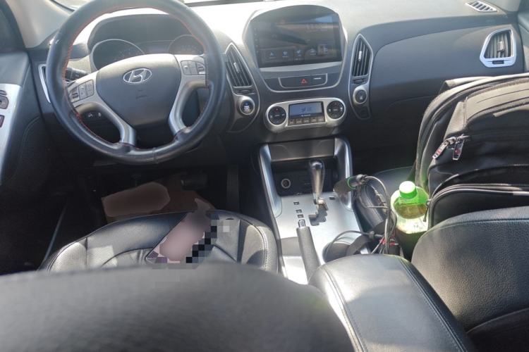 Used Hyundai ix35 2015 2.0L Automatic 2WD Smart Type China IV