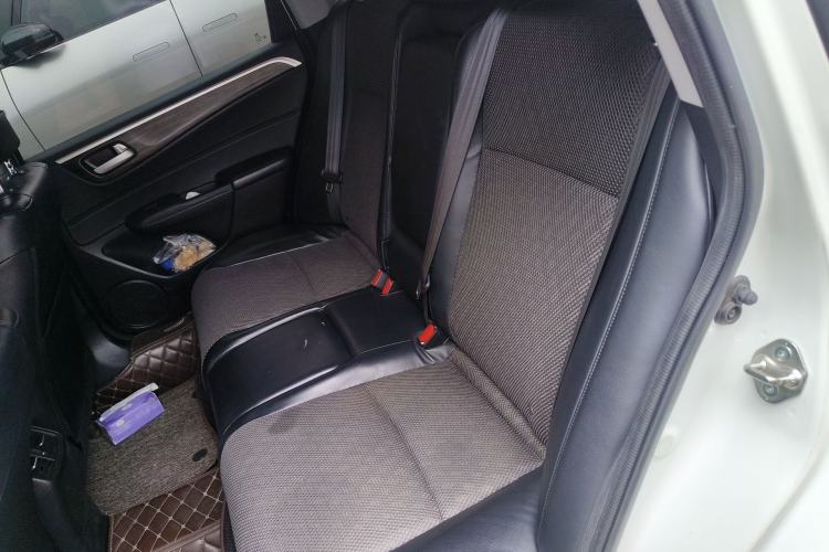 Used Honda Jade 2017 1.8L automatic Comfort version 5 seats
