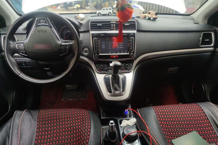 Used Haval H6 2015 Sport Edition 1.5T Automatic Two-Wheel Drive Luxury Model
