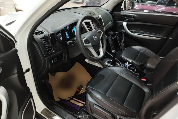 Used Changan CS35 2015 1.6L Manual Luxury Model China IV Standard