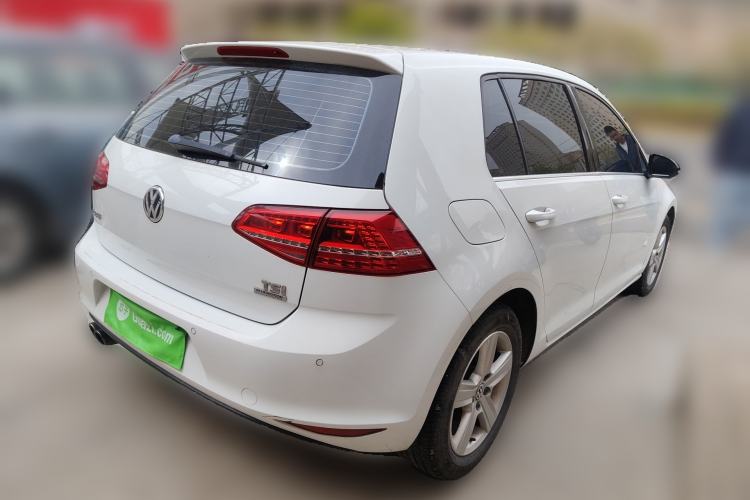 Used Volkswagen Golf 2015 1.4TSI Automatic Comfort Model Rear Right 45 Deg