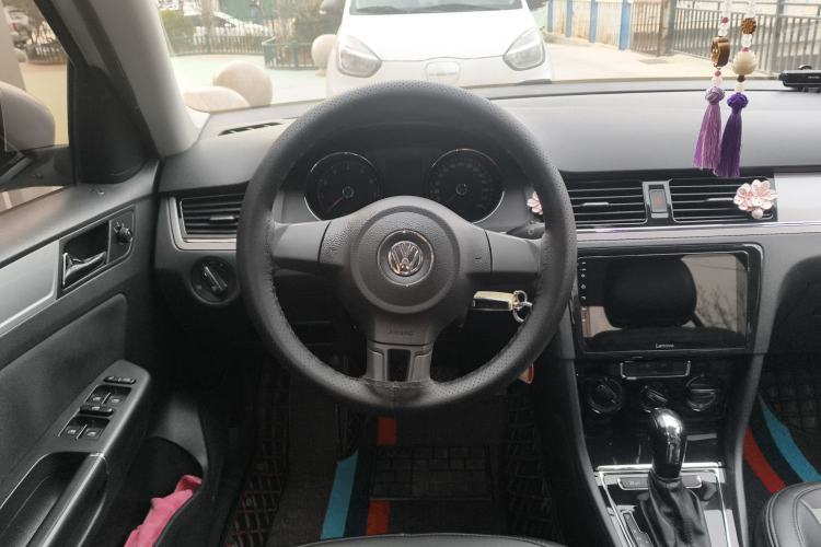 Used Volkswagen Bora 2013 1.6L Automatic Fashion Model
