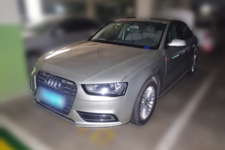 Used Audi A4L 2015 35 TFSI Automatic Comfort Model Guazi used car, China used car export, Used car for sale, Used cars, Cheapest cars for sale