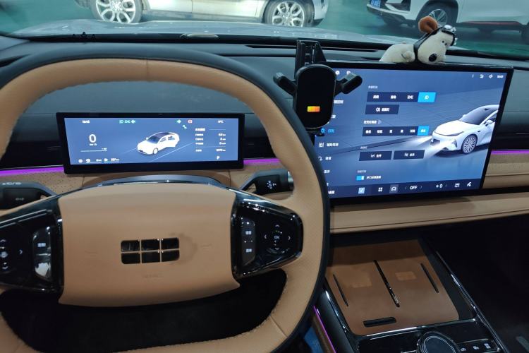 Used Geely Galaxy Galaxy 8 2025 130km EM-i Deluxe Edition
