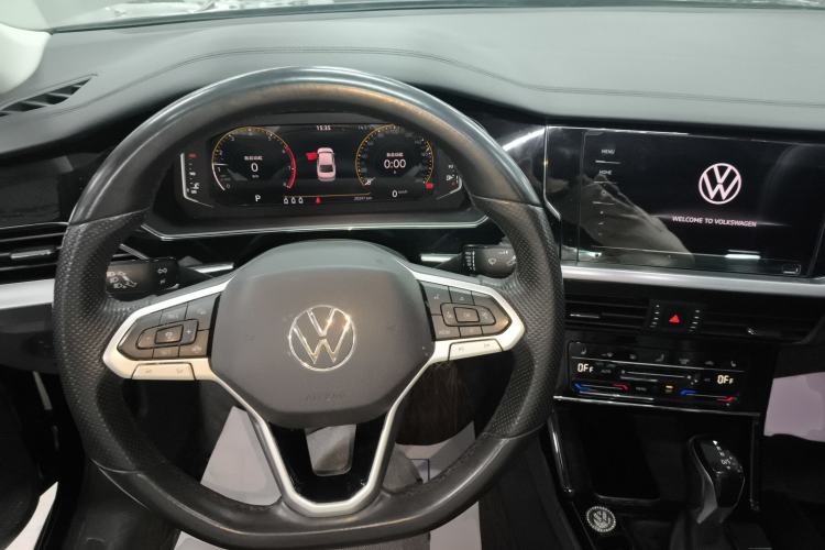 Used Volkswagen Passat 2022 330TSI Starry Elite Edition Center Console