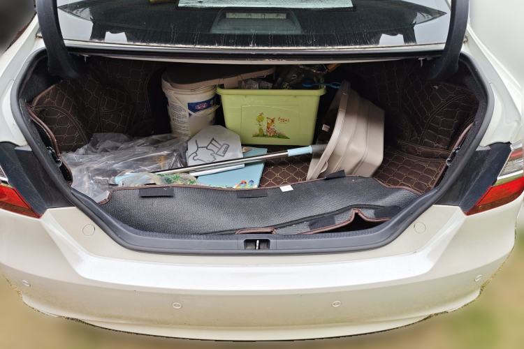 Used Toyota Camry 2016 2.0G 10th Anniversary Leading Edition Trunk