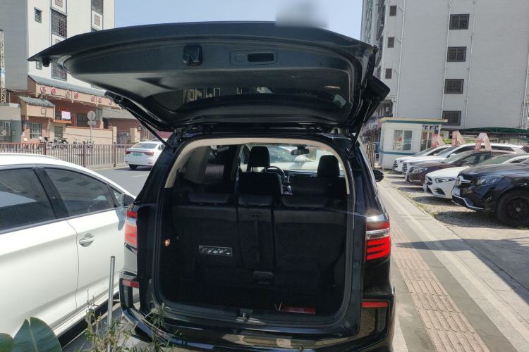 Used Honda Elysion 2016 2.4L Supreme Edition
