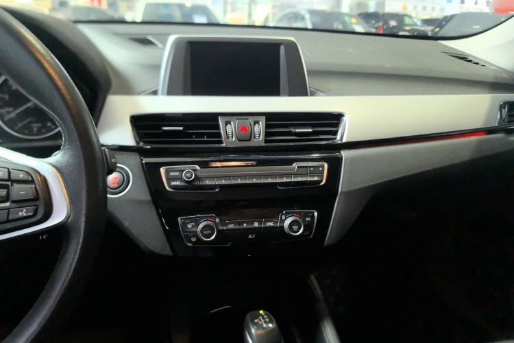 Used BMW X1 2018 sDrive18Li Fashion Model Audio And AC Panel