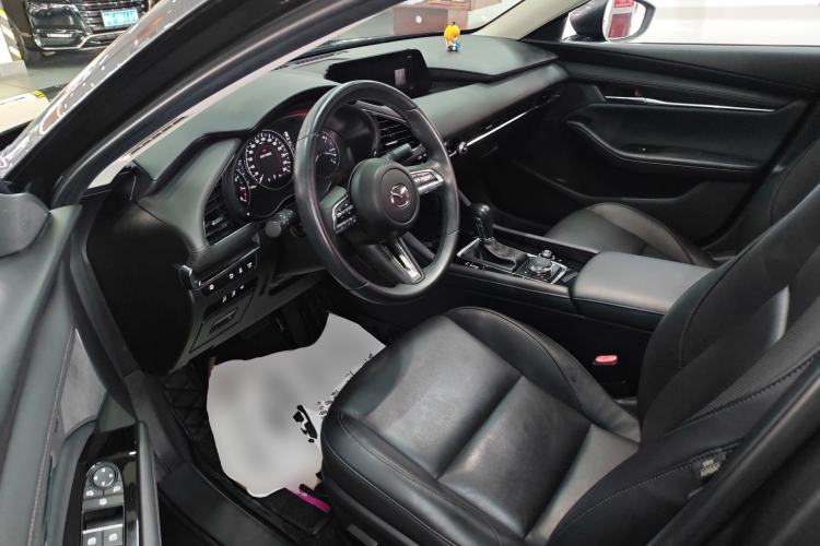 Used Mazda 3 Axela 2021 2.0L Automatic Zhiyao Edition
