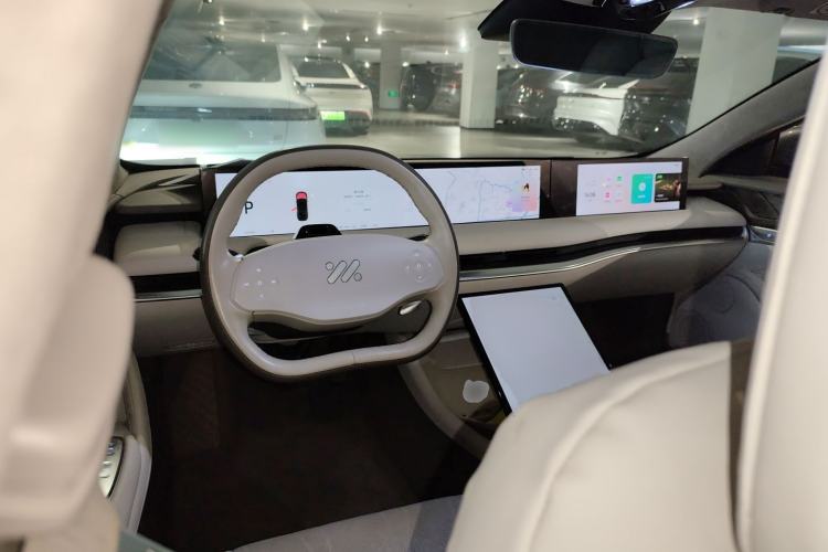 Used IM L7 2022 Dynamic Model