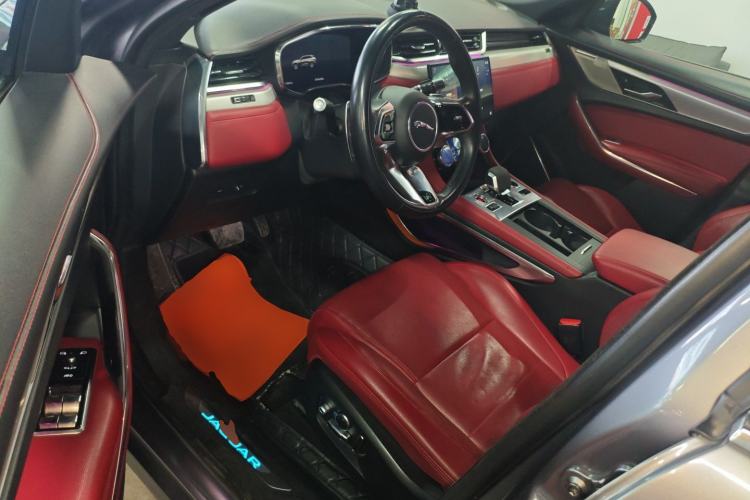 Used Jaguar F-PACE 2021 340 PS R-Dynamic SE
