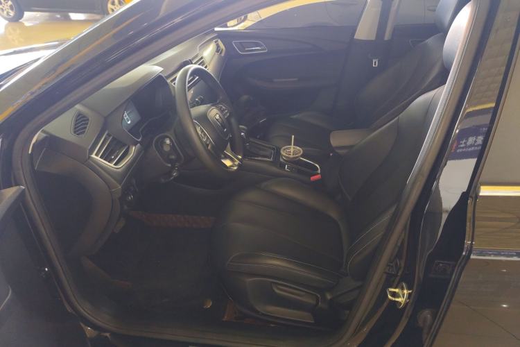 Used Roewe i5 2019 20T Automatic 4G Connected Supercharged Flagship Edition