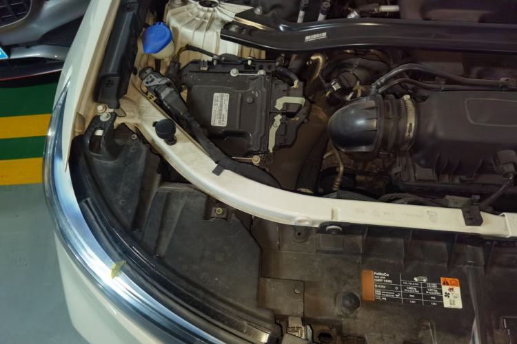 Used Ford Explorer 2020 EcoBoost 285 4x4 Titanium Edition 7-Seater Engine Bay Right