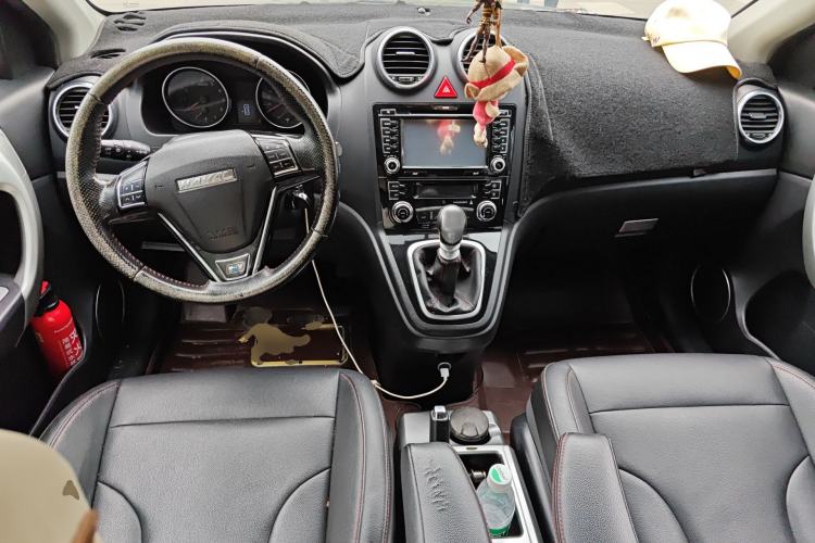 Used Haval H6 2016 Upgraded Model 1.5T Manual Two-Wheel Drive Elite Version
