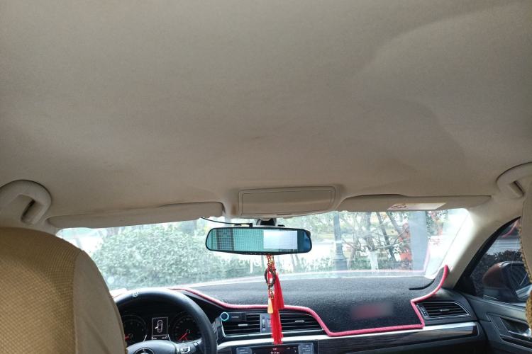 Used Volkswagen Lamando 2015 280TSI Manual Comfort Edition Headliner