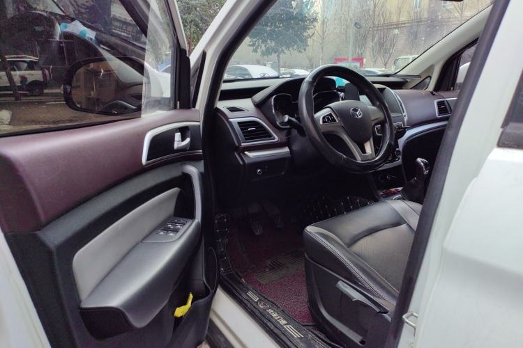 Used HYOSOW H3 2015 1.5L manual Comfort trim level Driver Seat