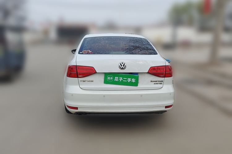 Used Volkswagen Sagitar 2015 230TSI Automatic Comfort Version