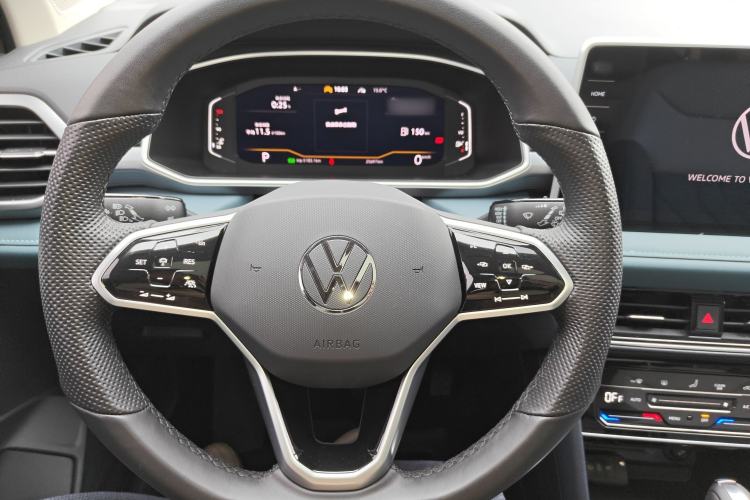 Used Volkswagen Tharu 2023 300TSI Two-Wheel-Drive Full Moon Edition