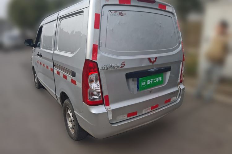 Used Wuling Rongguang S 2022 1.2L Standard Model Window-Sealed Car with Air Conditioning 2 Seats LSI