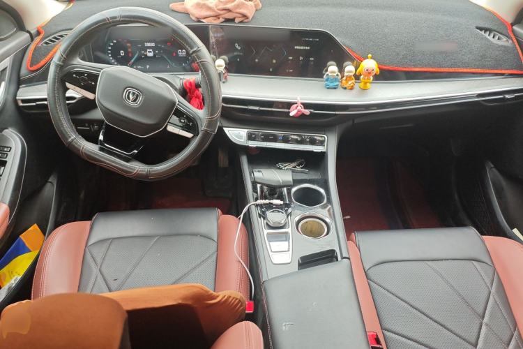 Used CHANGAN Eado 2023 Changan Edition PLUS Blue Whale NE 1.4T GDI DCT Prestige Version
