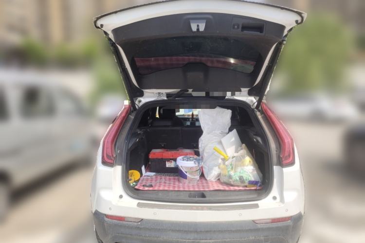 Used Cadillac XT4 2021 28T Two-Wheel Drive Tech Edition Trunk