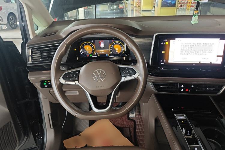 Used Volkswagen Viloran 2023 380TSI Prestige Edition Steering Wheel