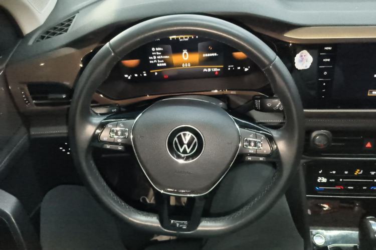 Used Volkswagen Tharu 2022 280TSI Two-Wheel-Drive Luxury Edition